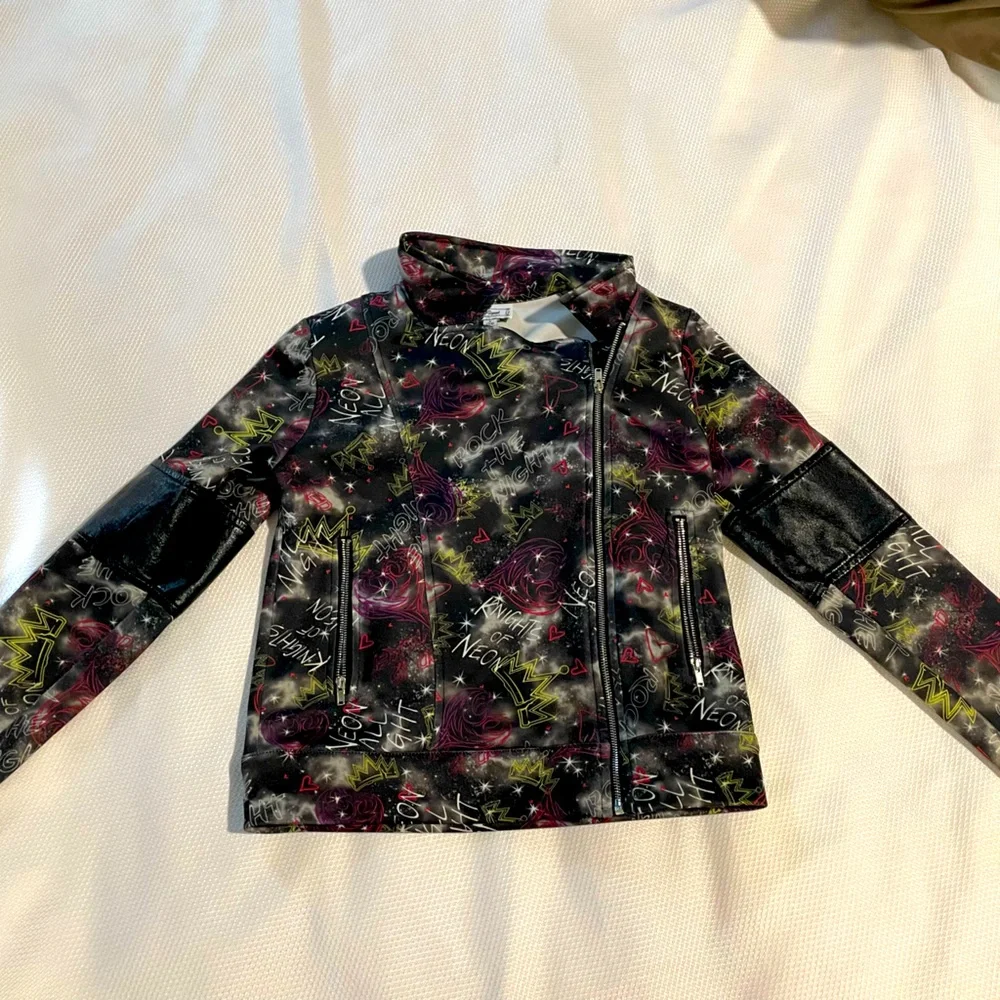 D Signed by Disney Descendants jacket, size small